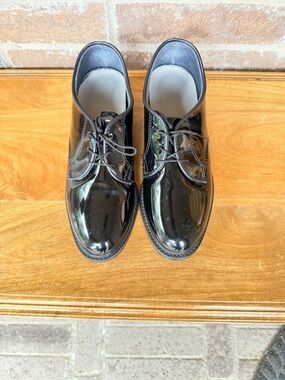 Women's Black Patent Oxford Lace-Up Shoes